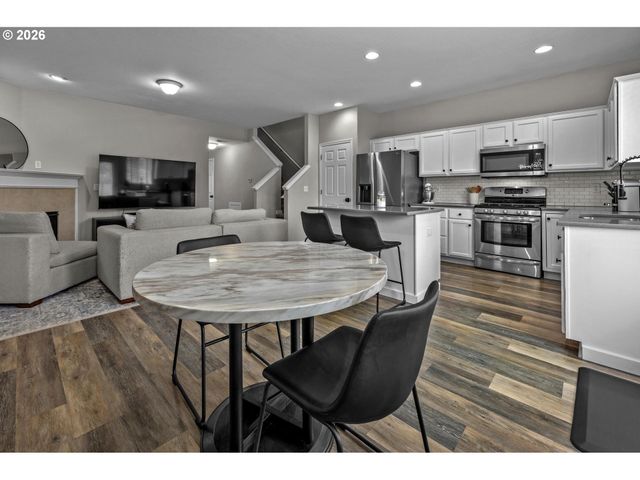 21778 Sw VINTNER Ln, Sherwood, OR 97140