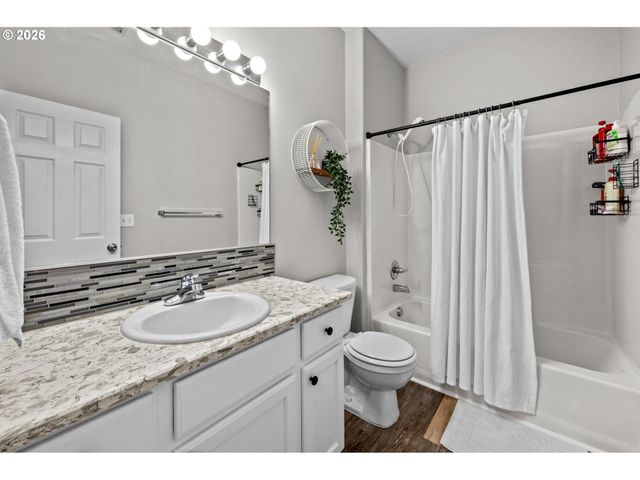 21778 Sw VINTNER Ln, Sherwood, OR 97140