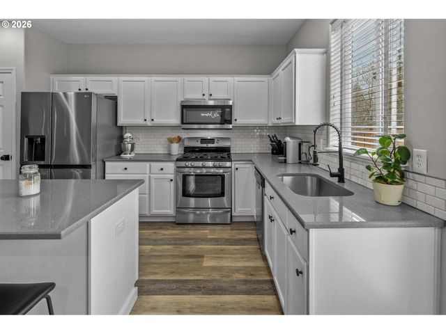 21778 Sw VINTNER Ln, Sherwood, OR 97140