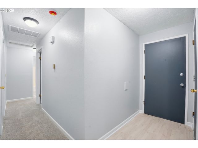 349 Ne 18TH St, Gresham, OR 97030