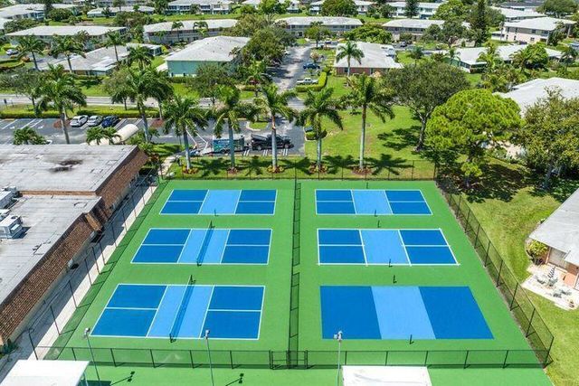 1241 NW 18TH Avenue 102, Delray Beach, FL 33445