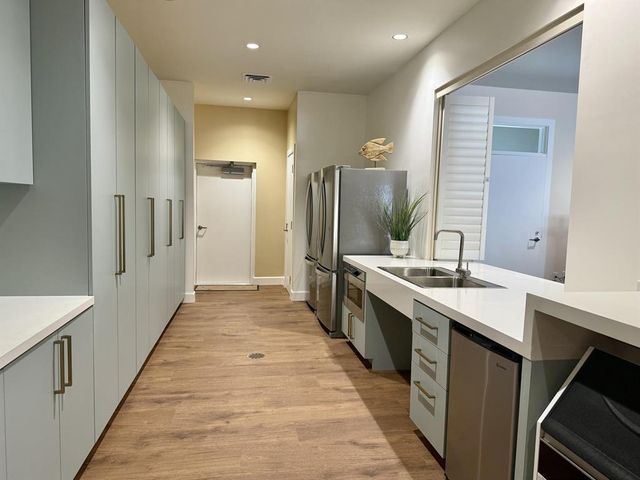 1241 NW 18TH Avenue 102, Delray Beach, FL 33445