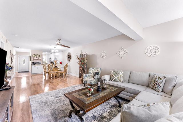 1241 NW 18TH Avenue 102, Delray Beach, FL 33445