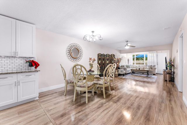 1241 NW 18TH Avenue 102, Delray Beach, FL 33445