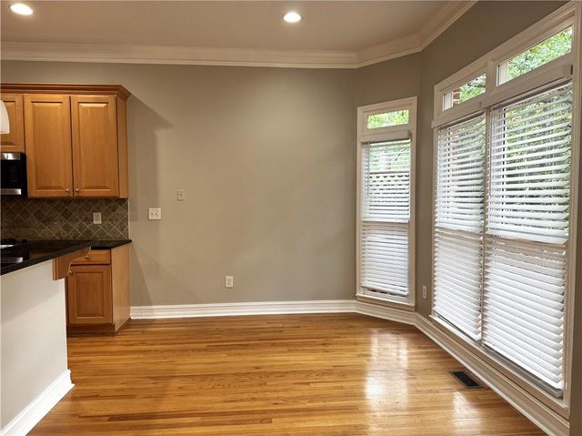 889 Lenox Ct NE, Atlanta, GA 30324