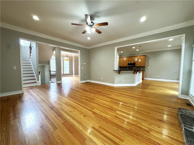 889 Lenox Ct NE, Atlanta, GA 30324
