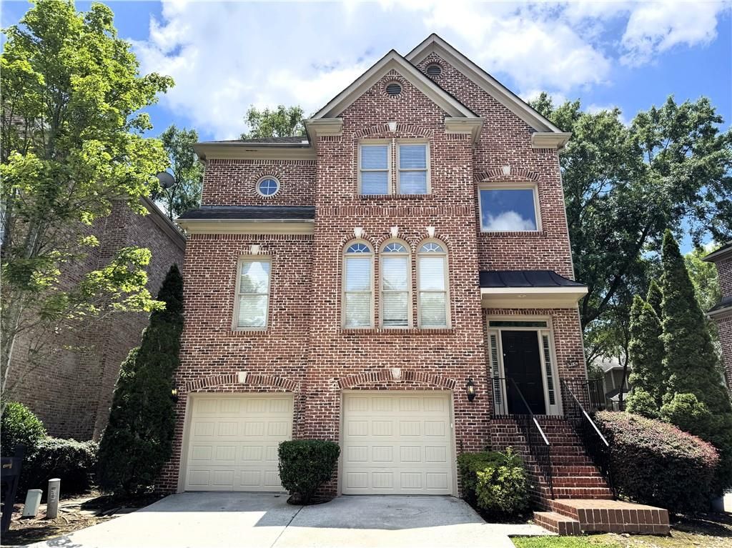 889 Lenox Ct NE, Atlanta, GA 30324