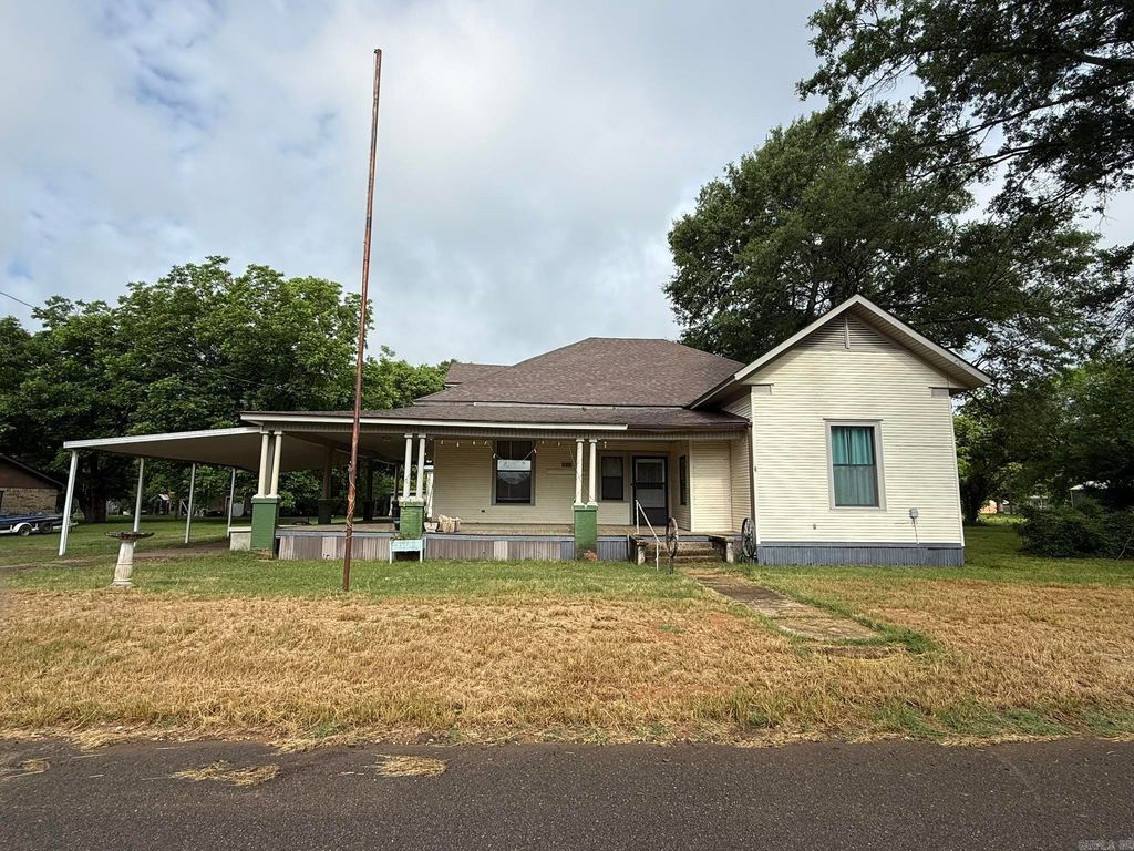 125 N Mercer Street, Mineral Sprs., AR 71851