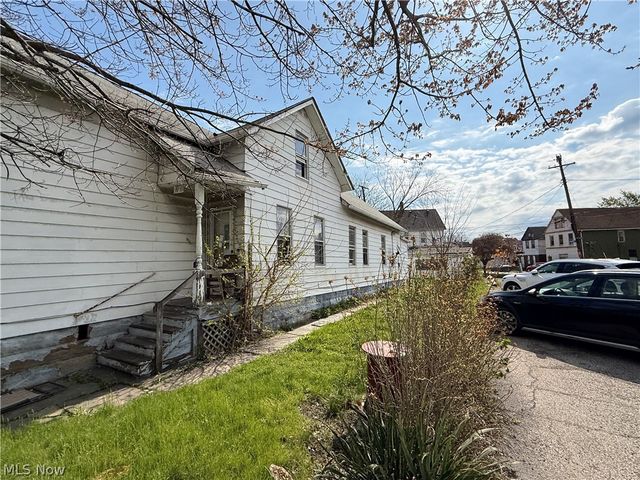 3319 Fulton Road, Cleveland, OH 44109
