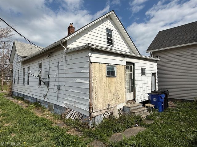 3319 Fulton Road, Cleveland, OH 44109