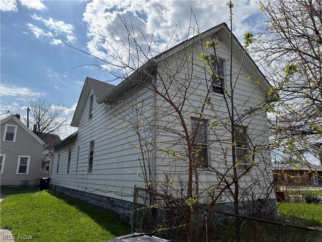 3319 Fulton Road, Cleveland, OH 44109