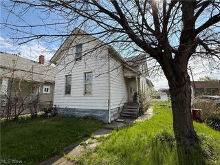 3319 Fulton Road, Cleveland, OH 44109