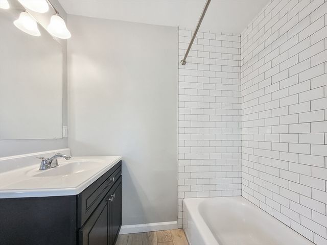 26 Arcadia 3L, Boston, MA 02122