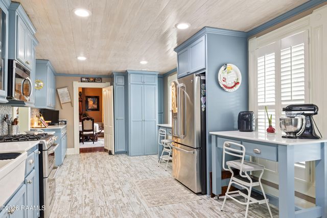 212 Old Market Street, St. Martinville, LA 70582