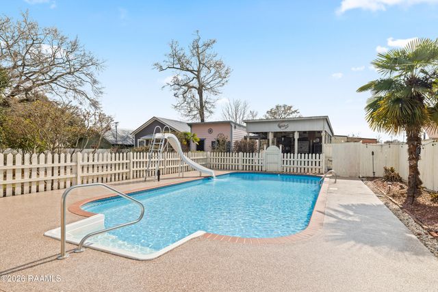 212 Old Market Street, St. Martinville, LA 70582