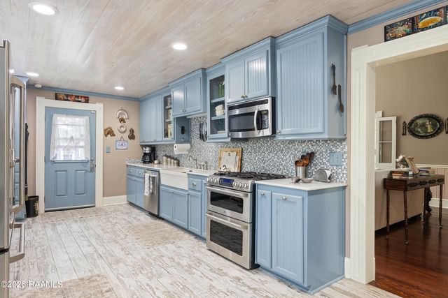 212 Old Market Street, St. Martinville, LA 70582