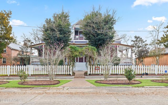 212 Old Market Street, St. Martinville, LA 70582