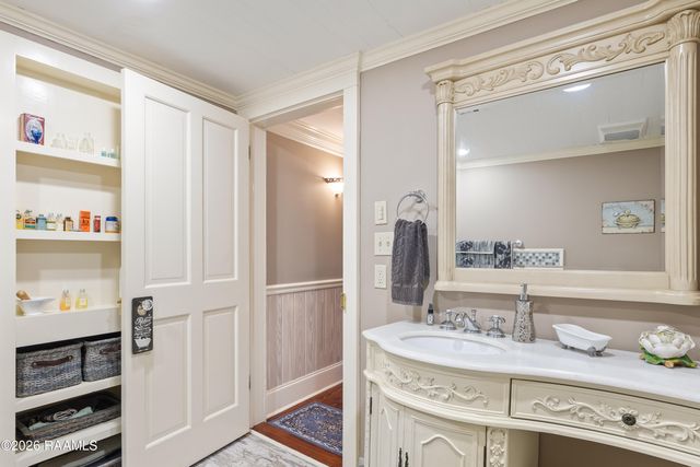 212 Old Market Street, St. Martinville, LA 70582