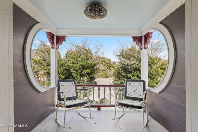 212 Old Market Street, St. Martinville, LA 70582