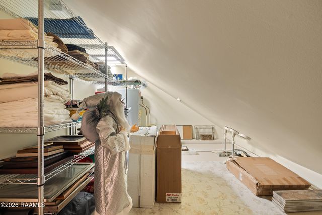 212 Old Market Street, St. Martinville, LA 70582