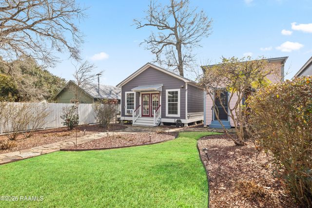 212 Old Market Street, St. Martinville, LA 70582