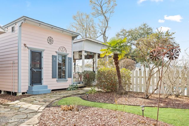 212 Old Market Street, St. Martinville, LA 70582