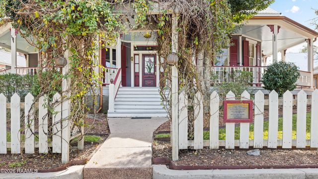 212 Old Market Street, St. Martinville, LA 70582