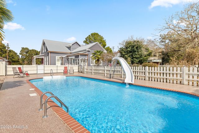 212 Old Market Street, St. Martinville, LA 70582