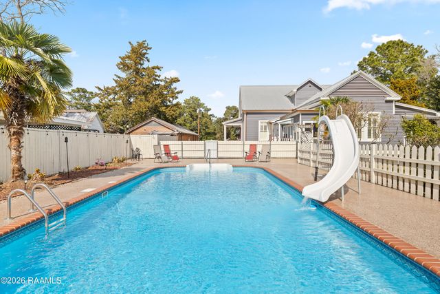 212 Old Market Street, St. Martinville, LA 70582