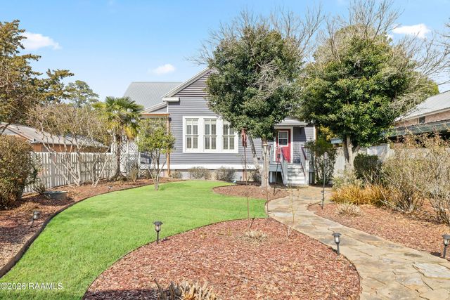 212 Old Market Street, St. Martinville, LA 70582