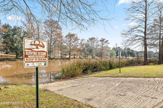 212 Old Market Street, St. Martinville, LA 70582