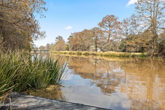 212 Old Market Street, St. Martinville, LA 70582