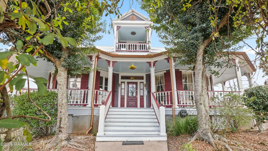 212 Old Market Street, St. Martinville, LA 70582