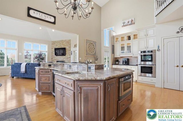 4126 Cambridge Court, Lowhill Twp, PA 18078