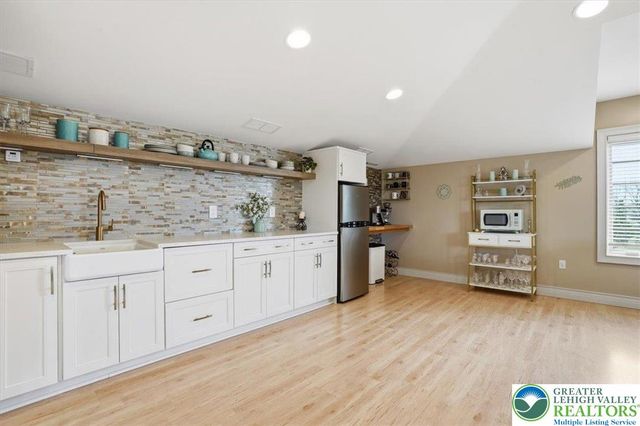 4126 Cambridge Court, Lowhill Twp, PA 18078