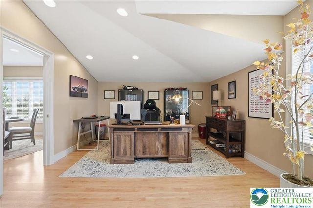 4126 Cambridge Court, Lowhill Twp, PA 18078