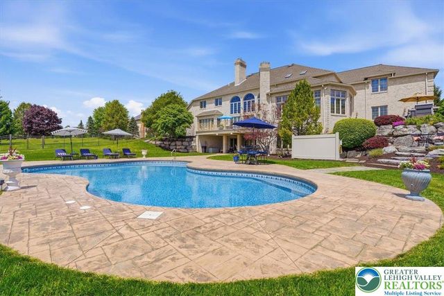 4126 Cambridge Court, Lowhill Twp, PA 18078