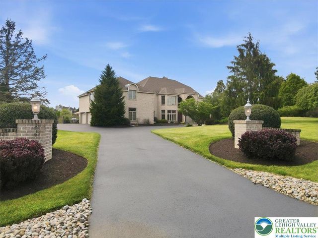 4126 Cambridge Court, Lowhill Twp, PA 18078