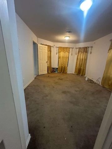 8404 Leander Street, Houston, TX 77012