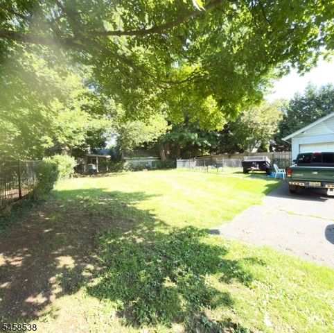 704 Franklin Tpke, Allendale Boro, NJ 07401