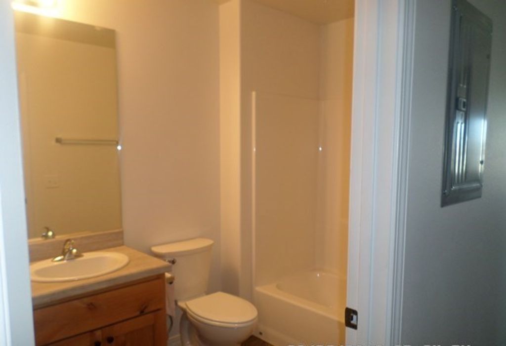 919A Blackburn St, Cody, WY 82414 photo 10