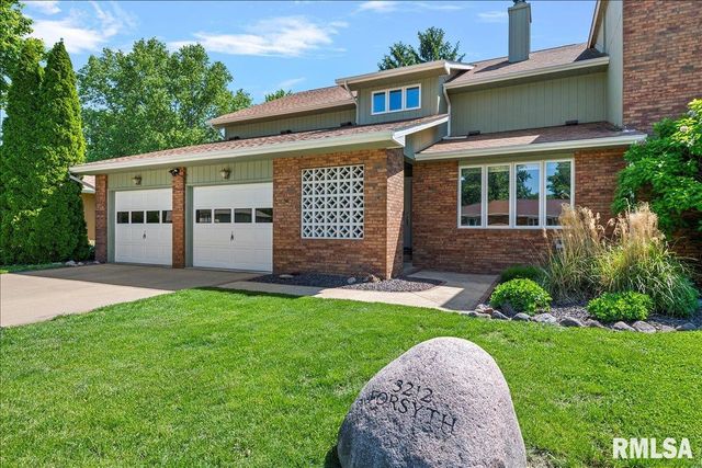 3212 Forsyth Drive, Springfield, IL 62704