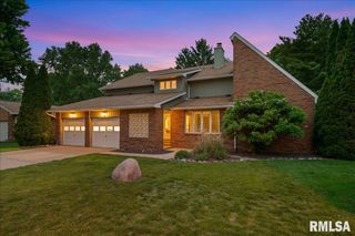 3212 Forsyth Drive, Springfield, IL 62704