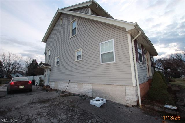 377 Coitsville Road, Campbell, OH 44405