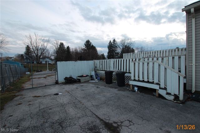 377 Coitsville Road, Campbell, OH 44405