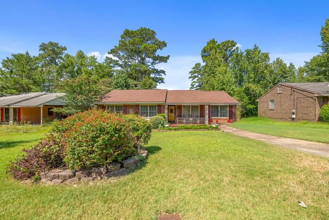 2121 Burnside Drive, Columbus, GA 31907