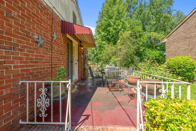 2121 Burnside Drive, Columbus, GA 31907