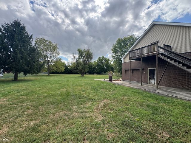 307 W Pierce Street, Whitestown, IN 46075