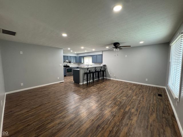 307 W Pierce Street, Whitestown, IN 46075