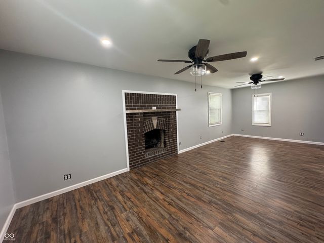 307 W Pierce Street, Whitestown, IN 46075